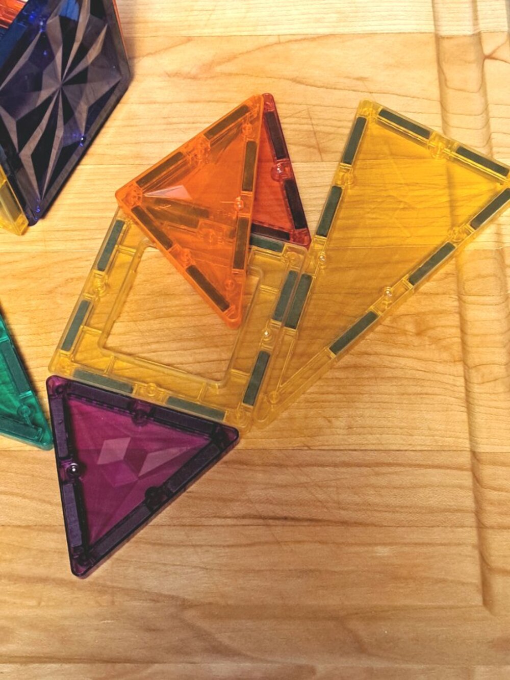 Unboxed Magnetic Tile Set - Picture 4 of 6